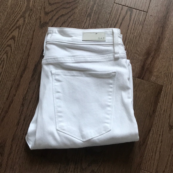 Abercrombie & Fitch Denim - high-waisted white ankle jeans -abercrombie&fitch